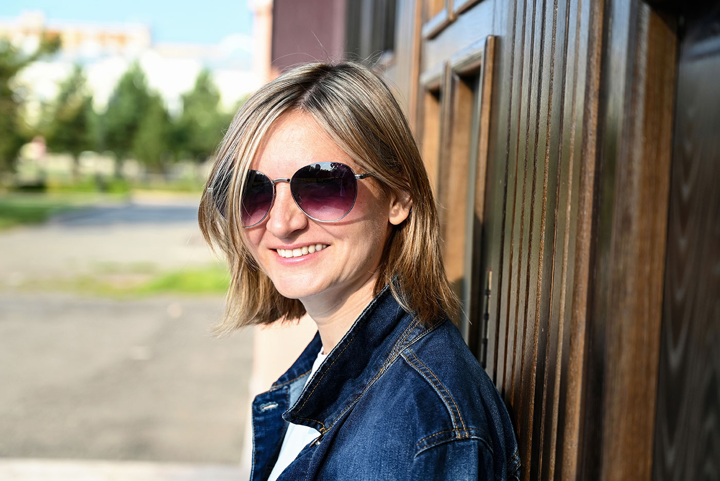 lady in glasses