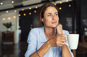 woman drinking coffee