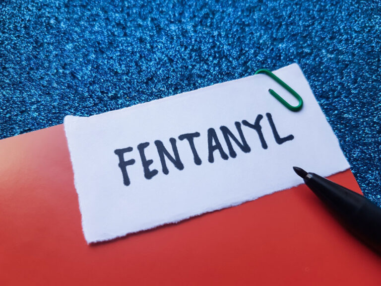 is fentanyl an opiate